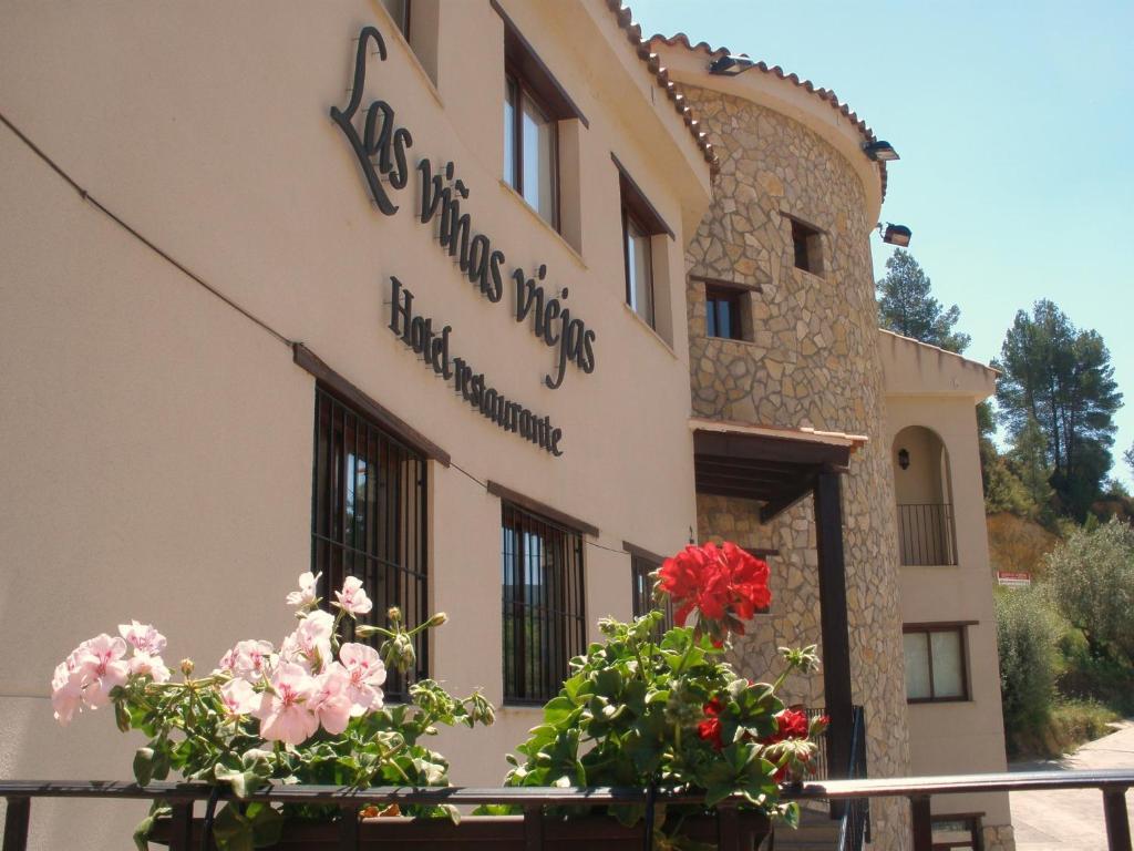 Hotel Restaurante Vinas Viejas Fuentes de Ayódar المظهر الخارجي الصورة