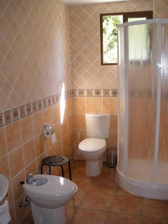 Hotel Restaurante Vinas Viejas Fuentes de Ayódar الغرفة الصورة