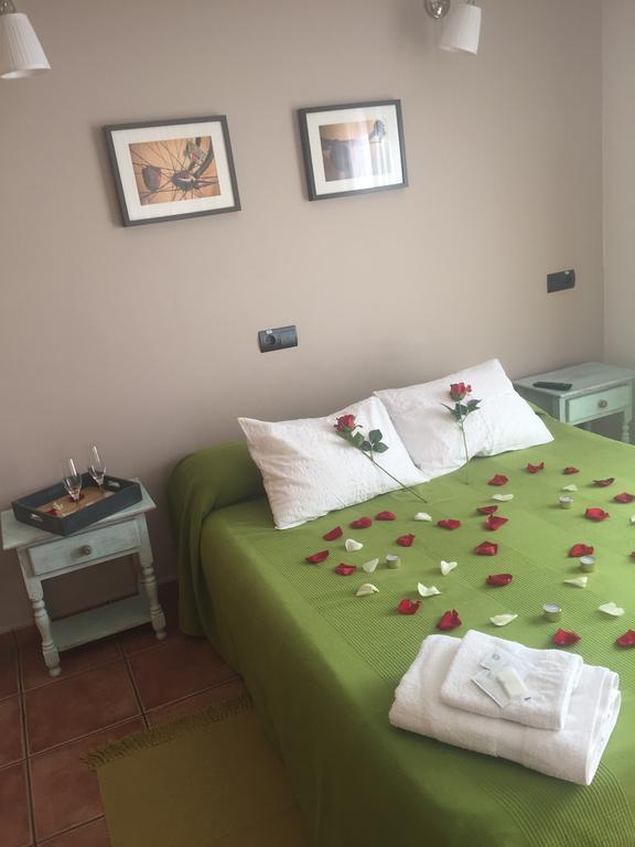 Hotel Restaurante Vinas Viejas Fuentes de Ayódar المظهر الخارجي الصورة