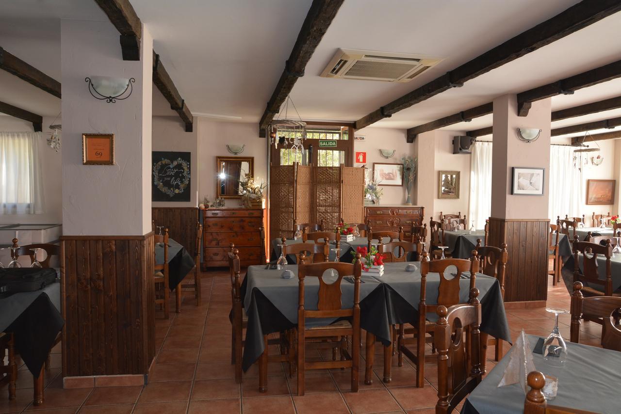 Hotel Restaurante Vinas Viejas Fuentes de Ayódar المظهر الخارجي الصورة
